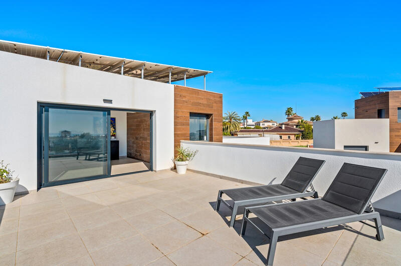 4 bedroom Villa for sale