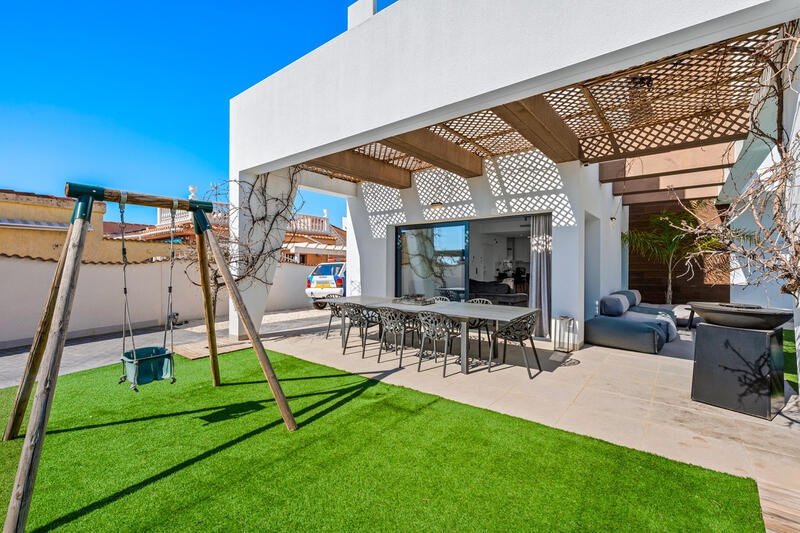 4 bedroom Villa for sale