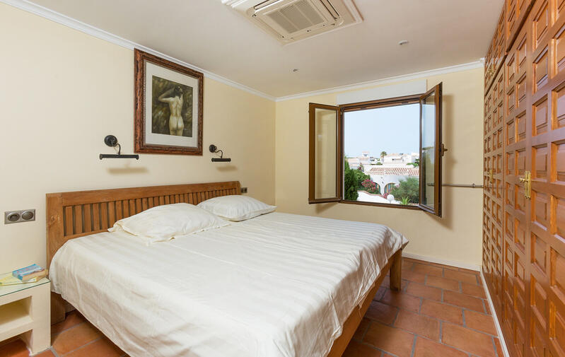 4 bedroom Villa for sale