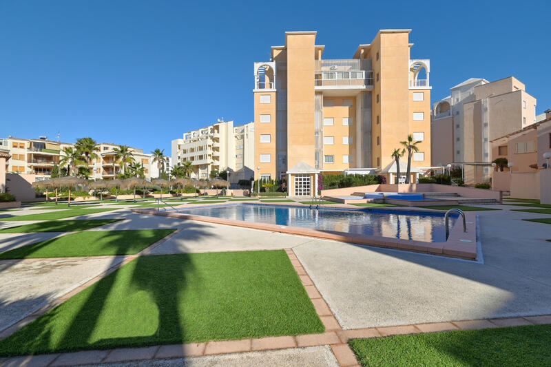 3 bedroom Apartment for sale