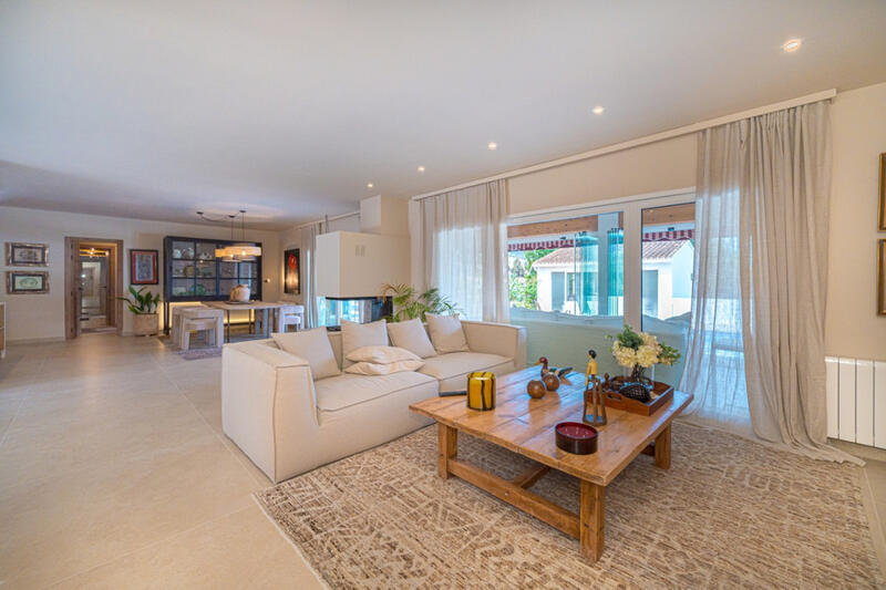 4 bedroom Villa for sale