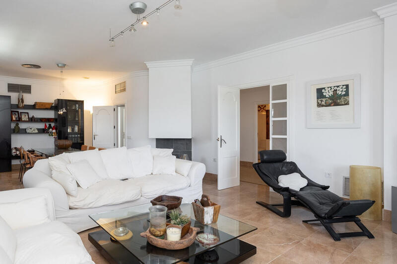 4 slaapkamer Villa Te koop