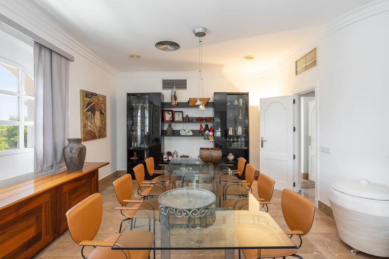 4 slaapkamer Villa Te koop