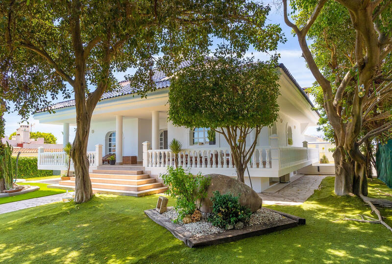 4 slaapkamer Villa Te koop