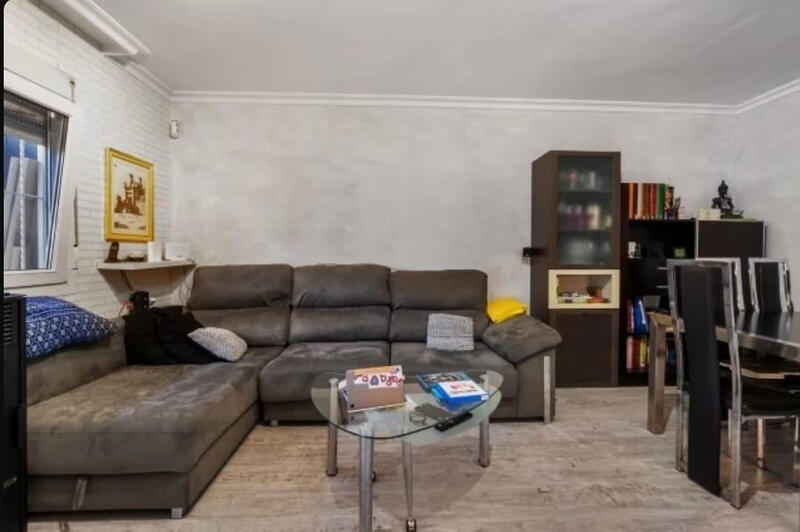 3 bedroom Townhouse for sale