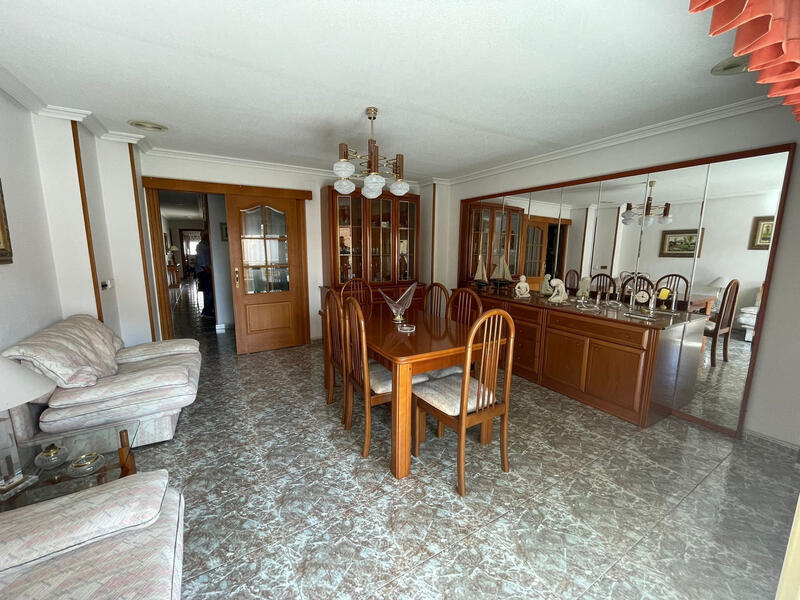 4 Schlafzimmer Appartement zu verkaufen