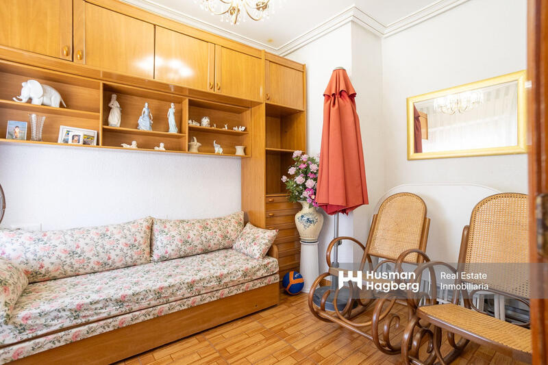 3 slaapkamer Gezinswoning Te koop