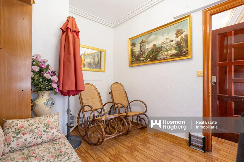 3 slaapkamer Gezinswoning Te koop