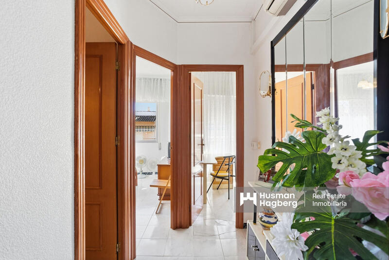 3 slaapkamer Gezinswoning Te koop