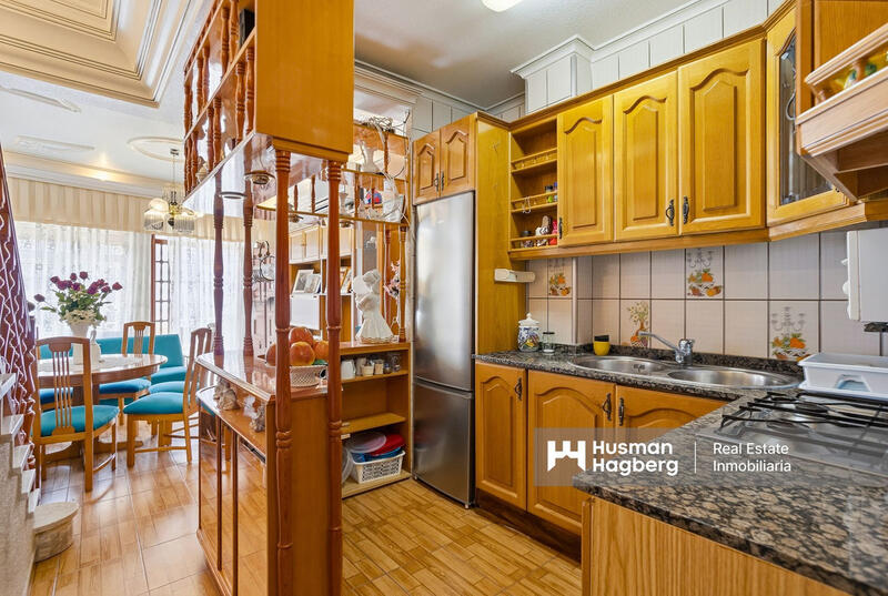 3 slaapkamer Gezinswoning Te koop