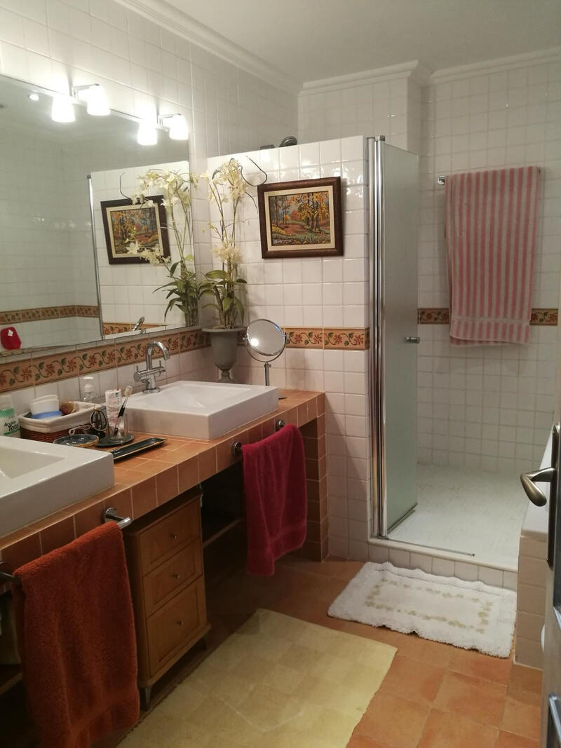 4 slaapkamer Villa Te koop