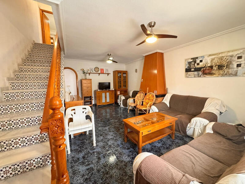 4 Schlafzimmer Stadthaus zu verkaufen