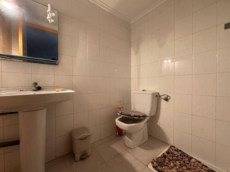 4 Schlafzimmer Stadthaus zu verkaufen