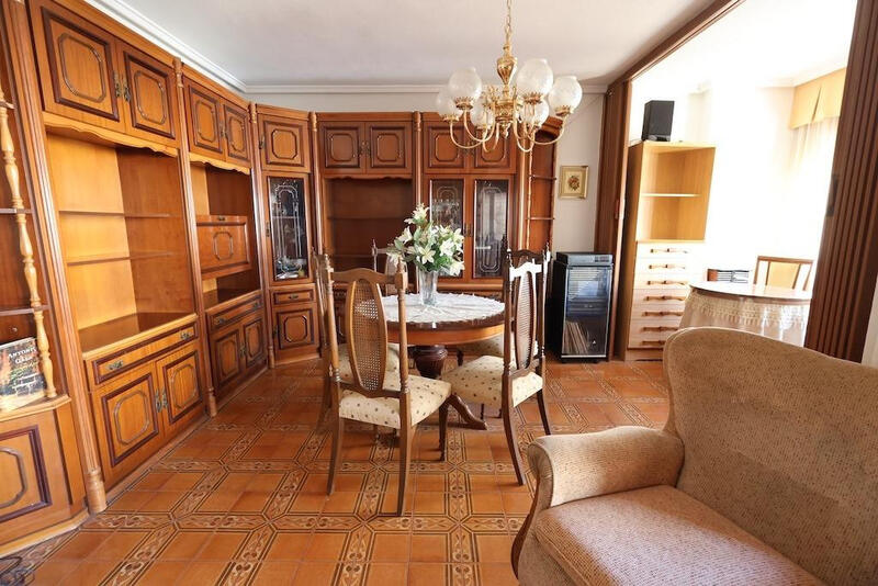 3 bedroom Apartment for sale