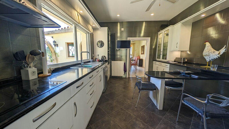 5 slaapkamer Villa Te koop