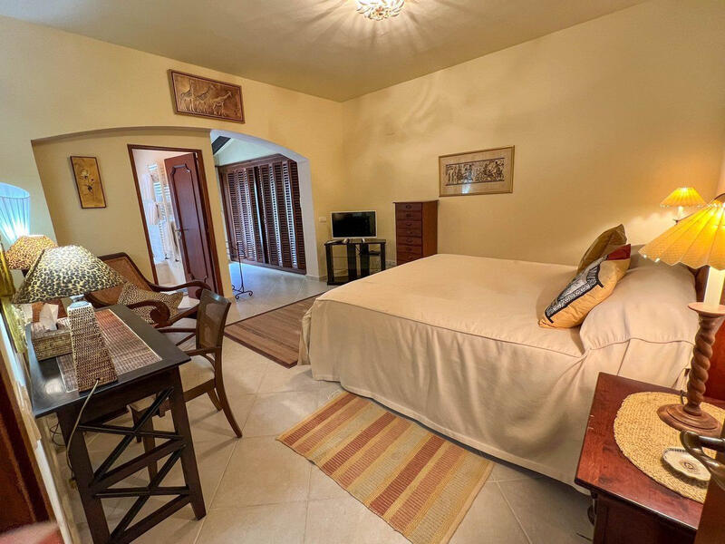 5 slaapkamer Villa Te koop