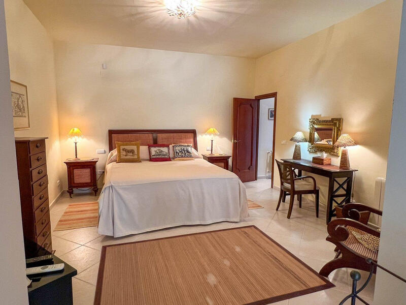 5 slaapkamer Villa Te koop