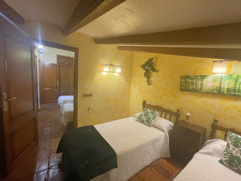 4 slaapkamer Landhuis Te koop