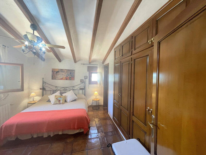 4 slaapkamer Landhuis Te koop