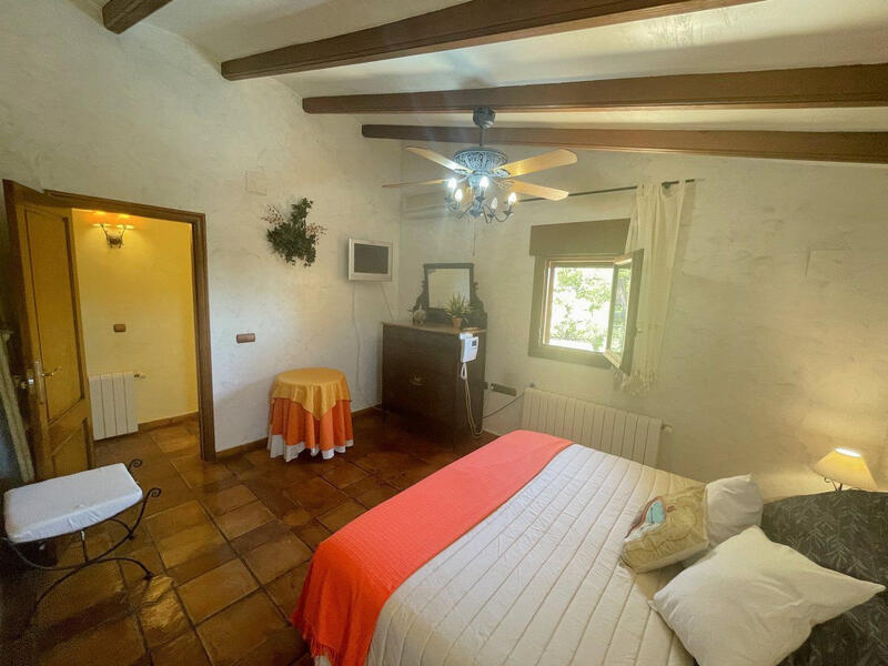 4 slaapkamer Landhuis Te koop