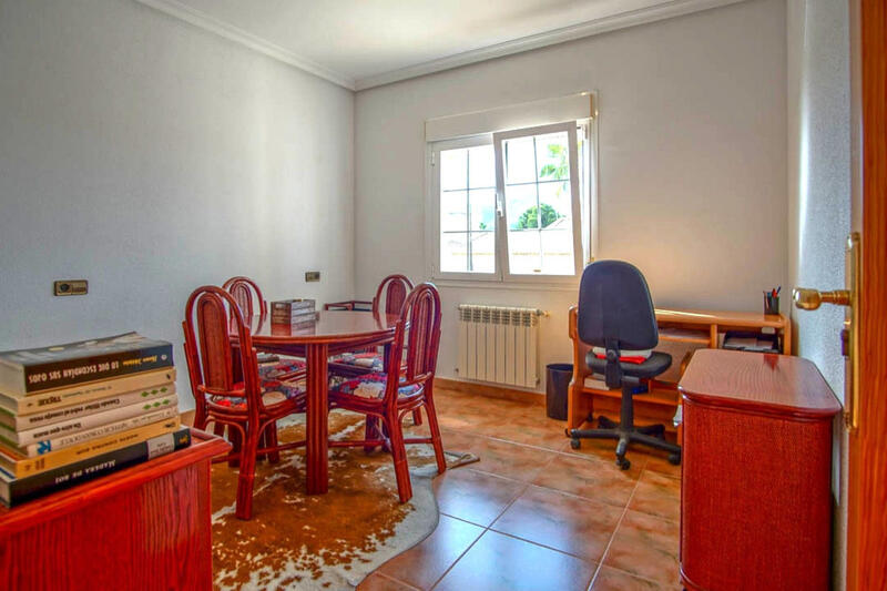 5 bedroom Villa for sale