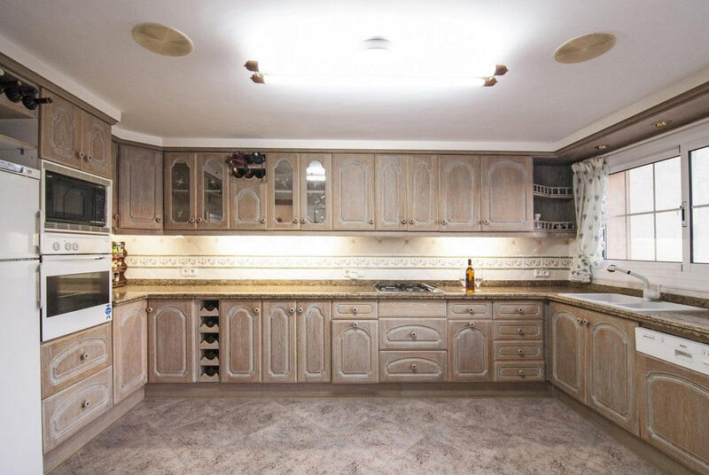 8 soverom Villa til salgs