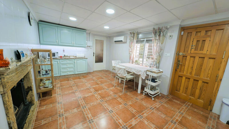 3 bedroom Country House for sale