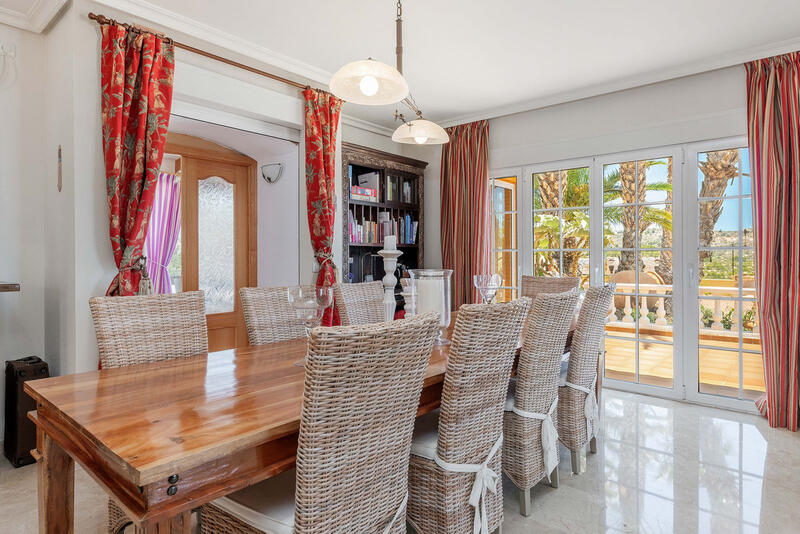 5 soveværelse Villa til salg