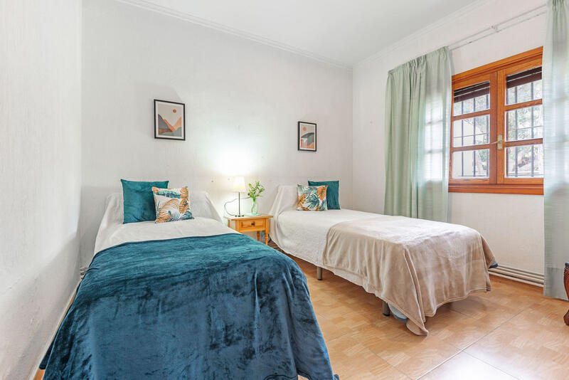 5 спальная комната вилла продается