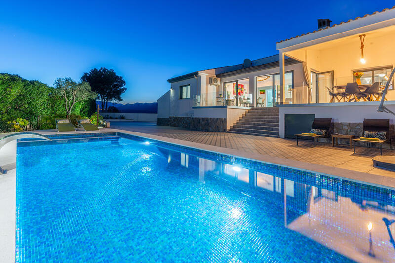 4 slaapkamer Villa Te koop