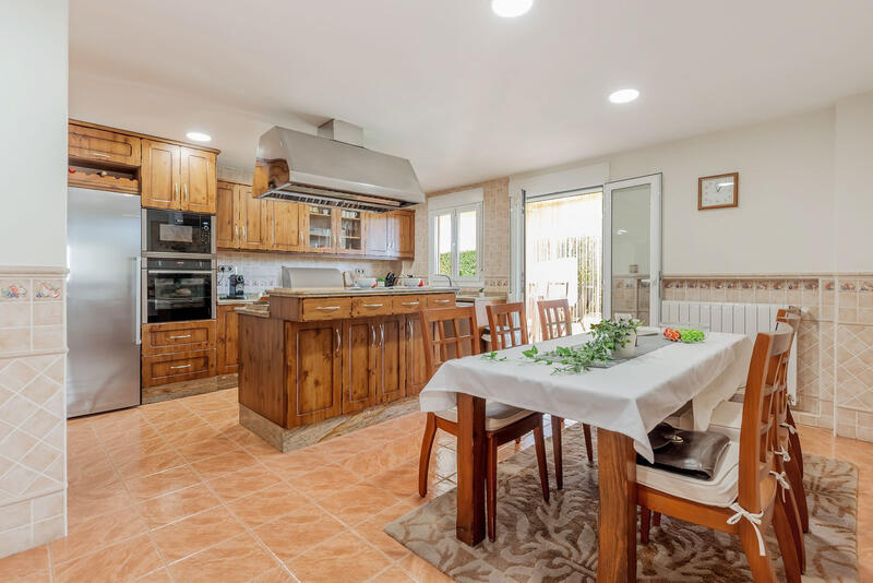 6 sovrum Villa till salu