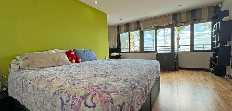 4 slaapkamer Appartement Te koop