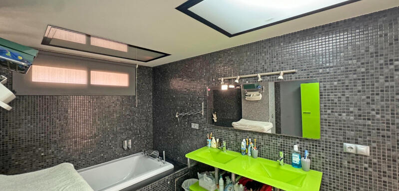 4 slaapkamer Appartement Te koop