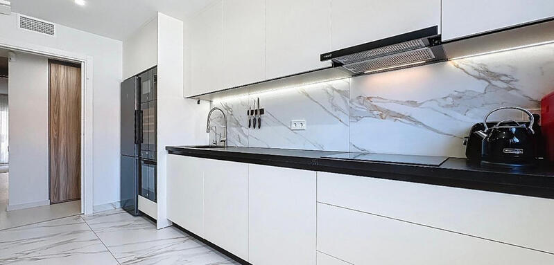 2 slaapkamer Appartement Te koop