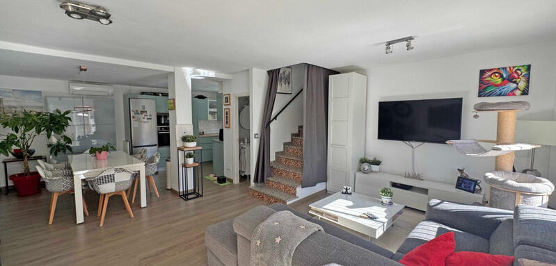 2 Schlafzimmer Stadthaus zu verkaufen