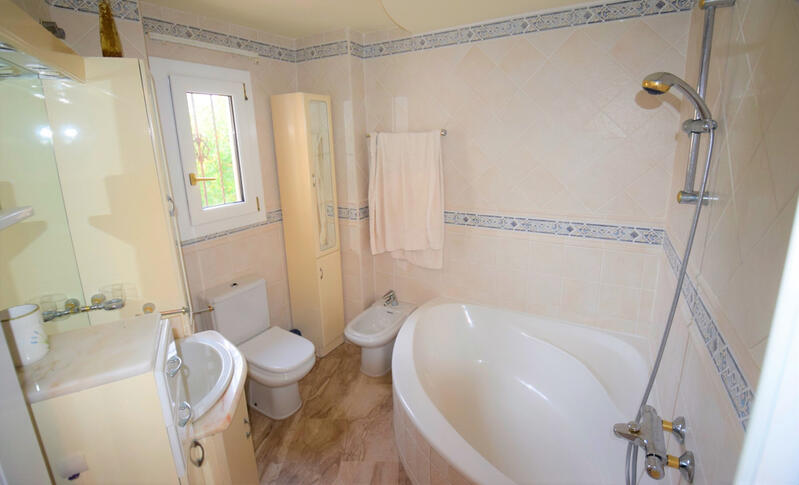 5 soveværelse Villa til salg