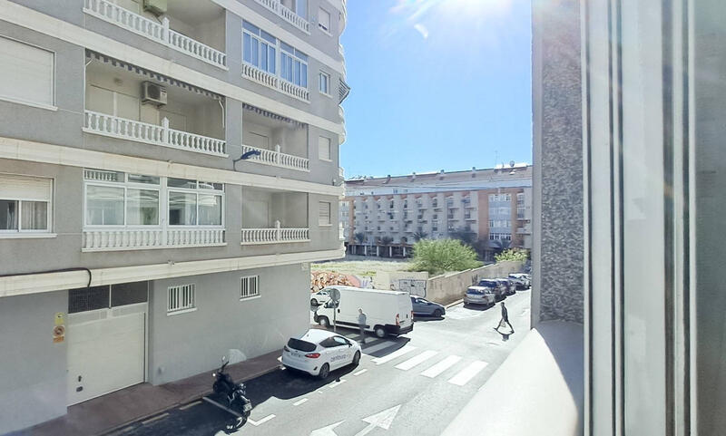 Apartamento en venta en Torrevieja, Alicante