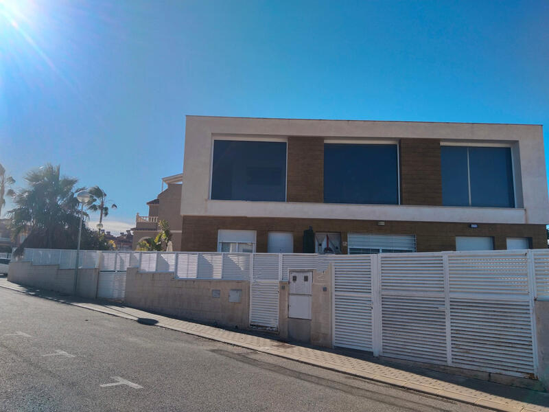 2 slaapkamer Villa Te koop