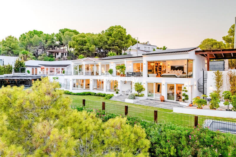 5 bedroom Villa for sale