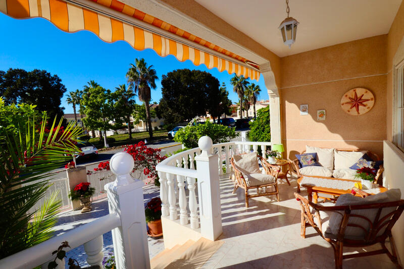 3 soveværelse Byhus til salg