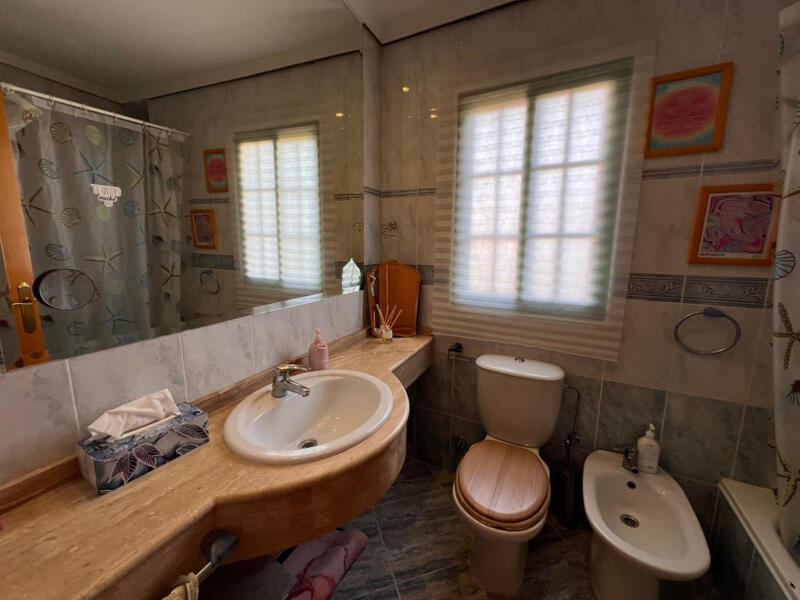 8 soveværelse Villa til salg