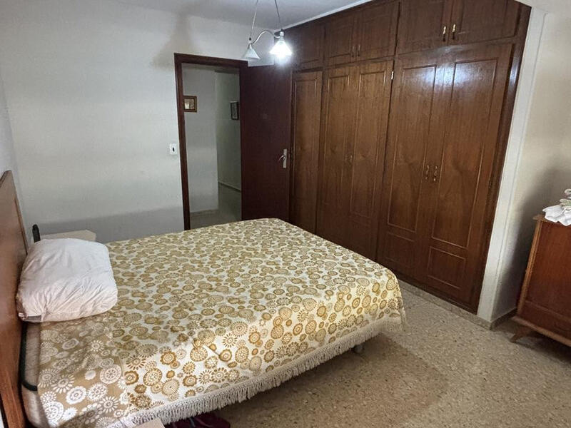 4 slaapkamer Appartement Te koop