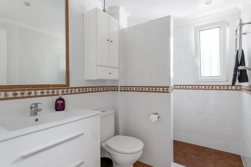 8 sovrum Villa till salu