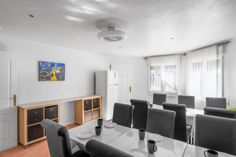 8 sovrum Villa till salu