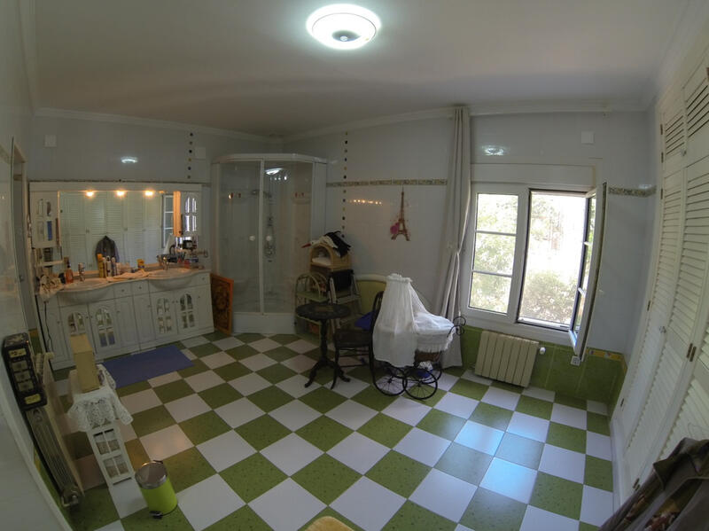 6 slaapkamer Villa Te koop