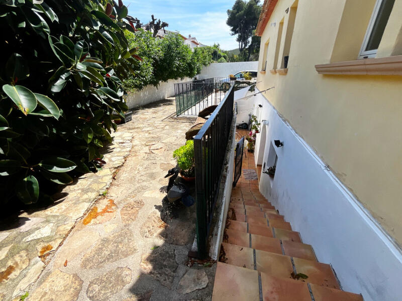 4 Cuarto Villa en venta