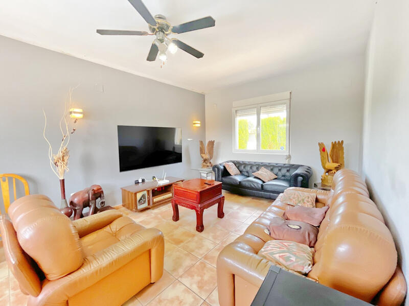 4 Cuarto Villa en venta