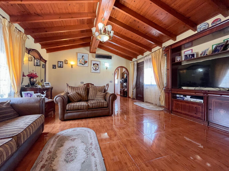 6 Schlafzimmer Villa zu verkaufen