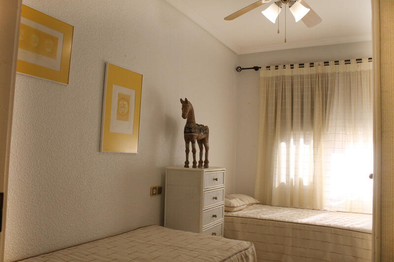 4 bedroom Apartment for sale