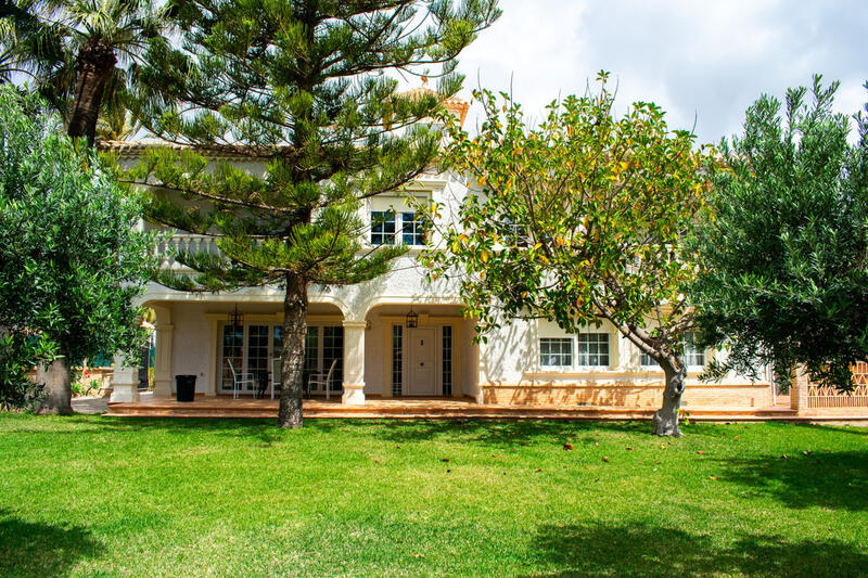 Villa til salgs i Cabo Roig, Alicante